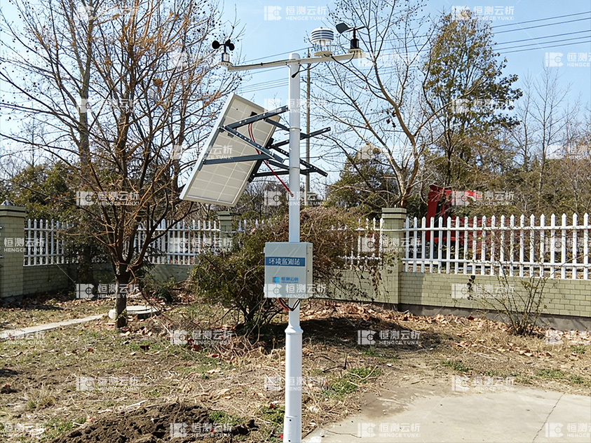 安徽某县安装机械气象站