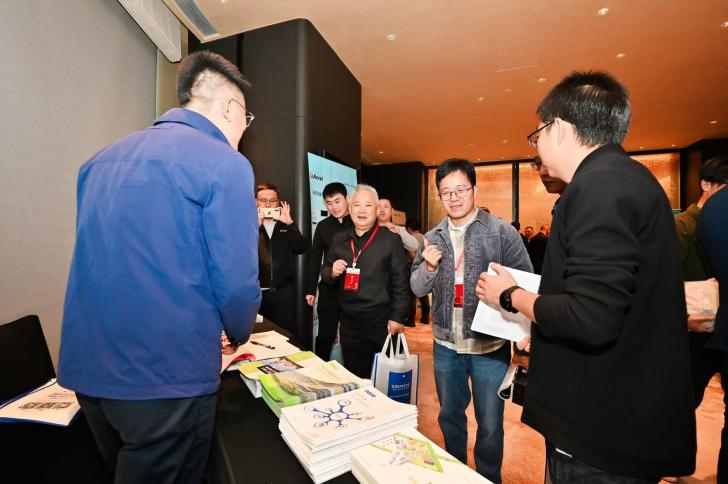 安科瑞亮相中国电工技术学会工业与建筑应用电气专业委员会2025年学术年会